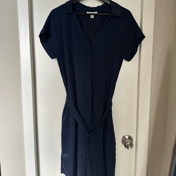 Halston Heritage Dresses & Skirts - Halston Heritage Navy Short Sleeve Tie-Waist Midi Dress